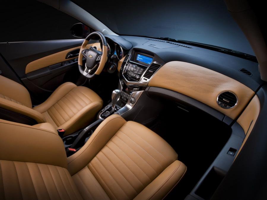  Chevrolet Cruze Z-Spec Concept 2010 года  (фото 4 из 8)